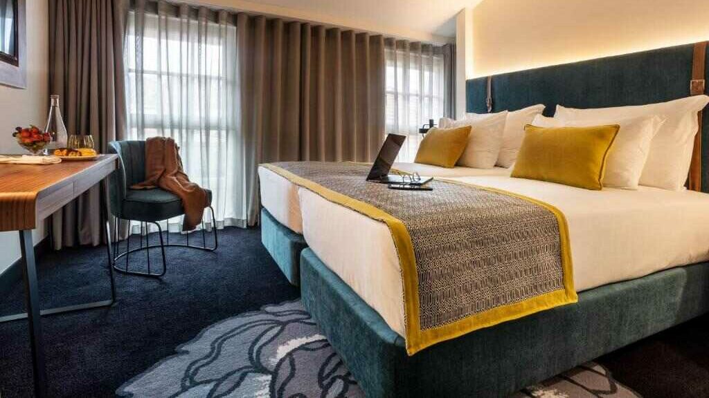 luxury hotel room at pousada do porto 
