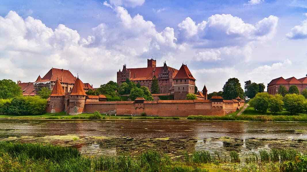 malbork castle - largest brick castle