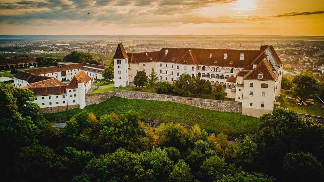 Schloss Seggau hotel in austria